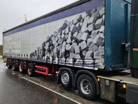 Renders Gardintrailer / nysynet / 4 drejbare aksler / truckbeslag - Lastbiler - Fast kasse - 2