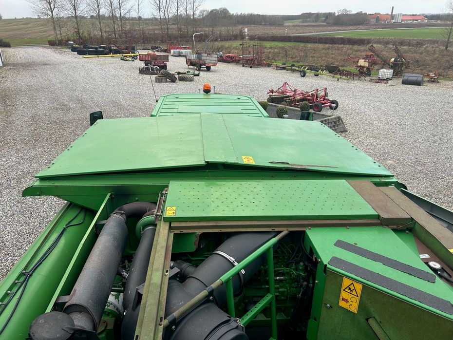 John Deere 9560 WTS - Høstmaskiner - Mejetærskere - 10