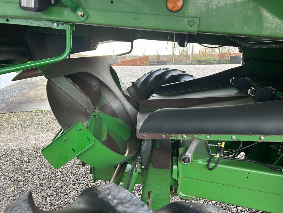 John Deere 9560 WTS - Høstmaskiner - Mejetærskere - 11