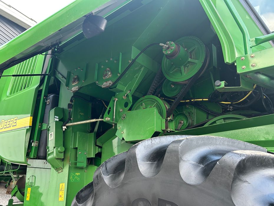 John Deere 9560 WTS - Høstmaskiner - Mejetærskere - 9
