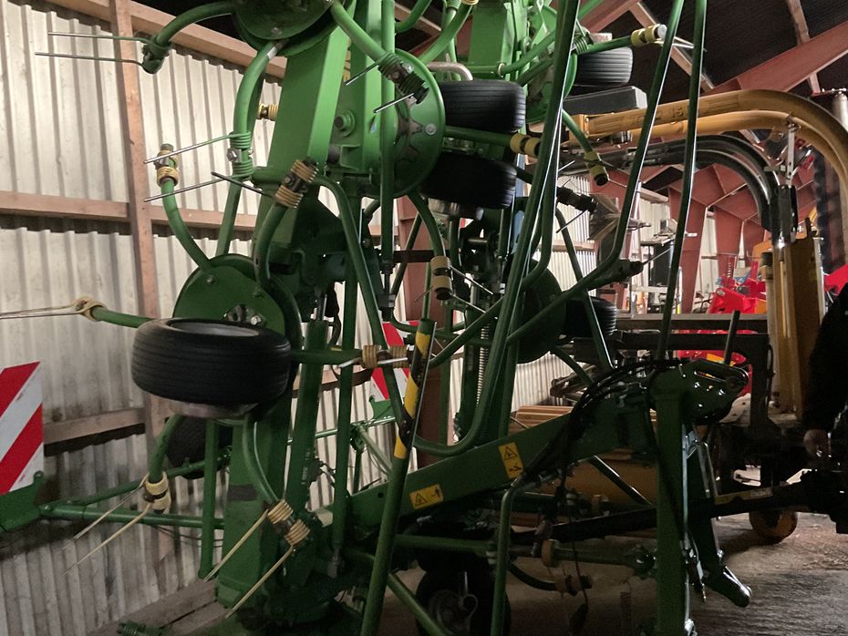KRONE KW 8.82/8 kw 8 82 - Hø- og halmhåndtering - River og vendere - 1