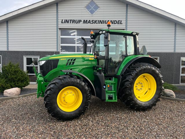 John Deere 6155M