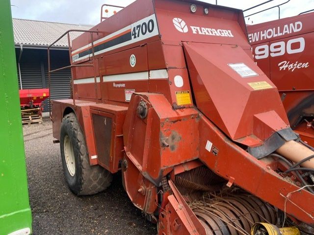 Hesston 4700 m ollerup snitter