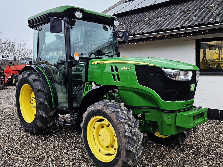John Deere 5100 GF / meget pæn stand / 100 hk / 2400 timer - Traktorer - Traktorer 4 wd - 2
