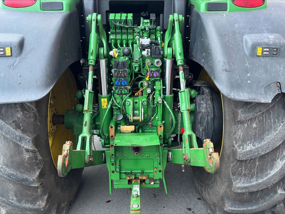 John Deere 6250R - Traktorer - Traktorer 4 wd - 4