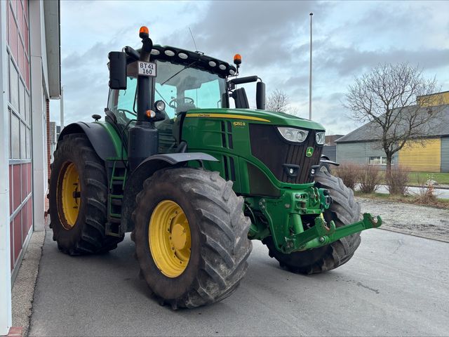 John Deere 6250R
