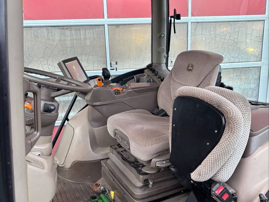 John Deere 6250R - Traktorer - Traktorer 4 wd - 2