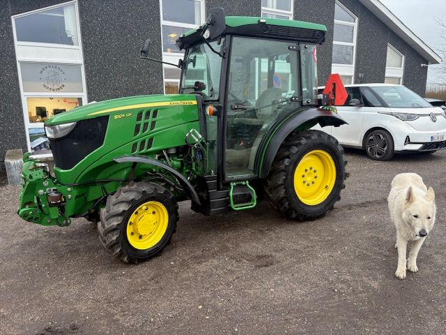 John Deere 5105GF