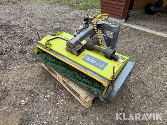 Bellon-Mit T SPF 1200 med hydraulisk sving