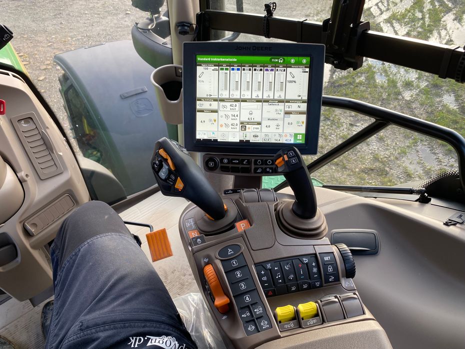 John Deere 6R250 - Traktorer - Traktorer 4 wd - 5