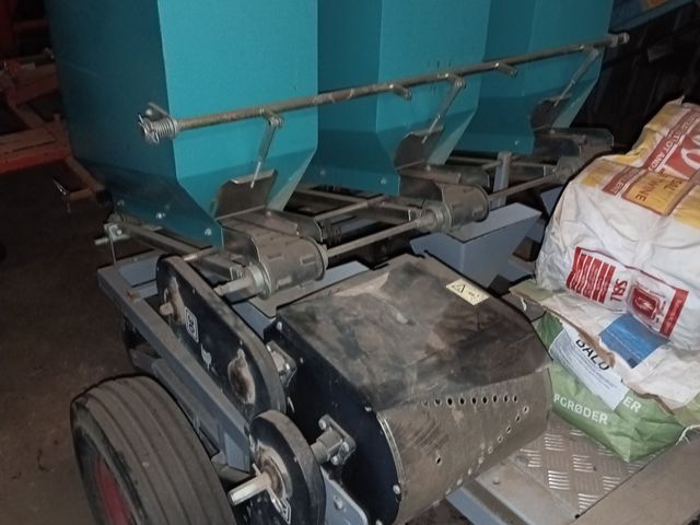 - - - Hårby HSK-97S løgsåmaskine