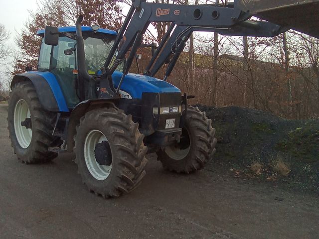 New Holland TM175