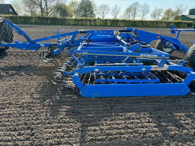 New Holland SGX620