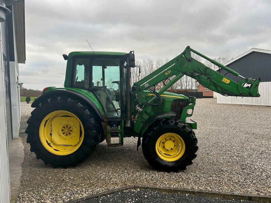 John Deere 6320 TLS Autoquad - Traktorer - Traktorer 4 wd - 7
