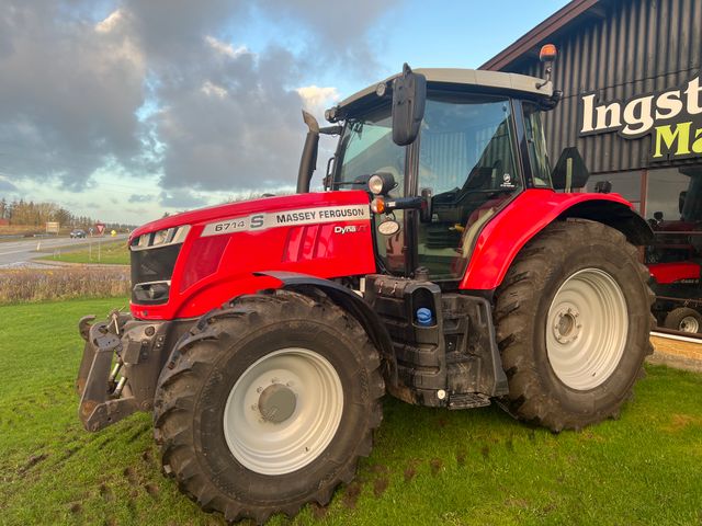 Massey Ferguson 6714S