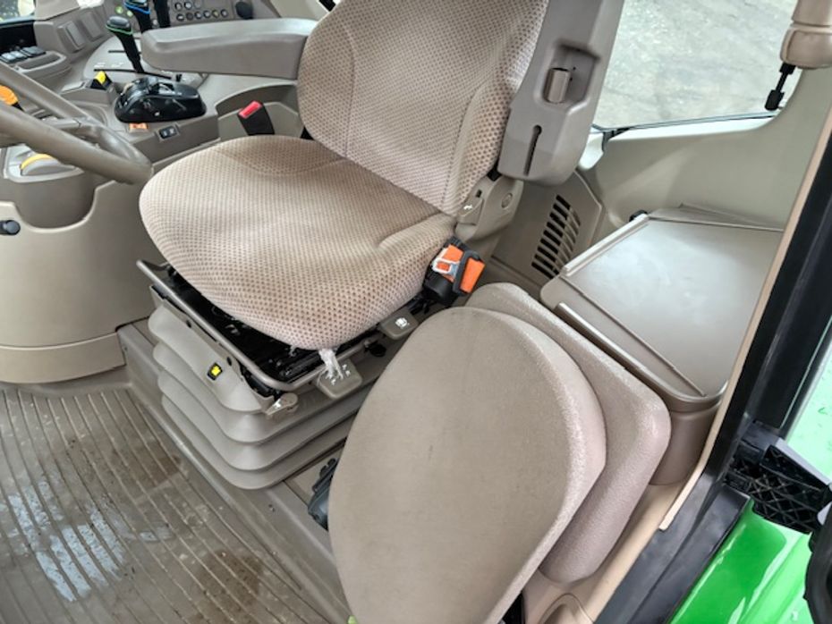 John Deere 6155M AUTOQUARD, FRONTLIFT, TLS - Traktorer - Traktorer 4 wd - 17