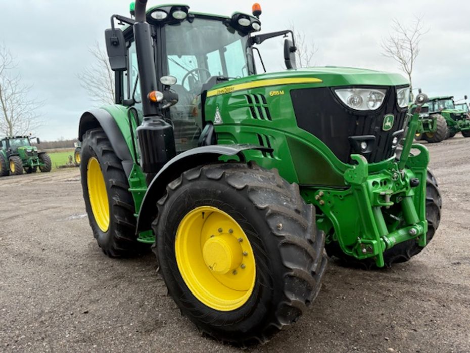 John Deere 6155M AUTOQUARD, FRONTLIFT, TLS - Traktorer - Traktorer 4 wd - 5