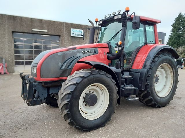 Valtra T 202 TRAKTOR