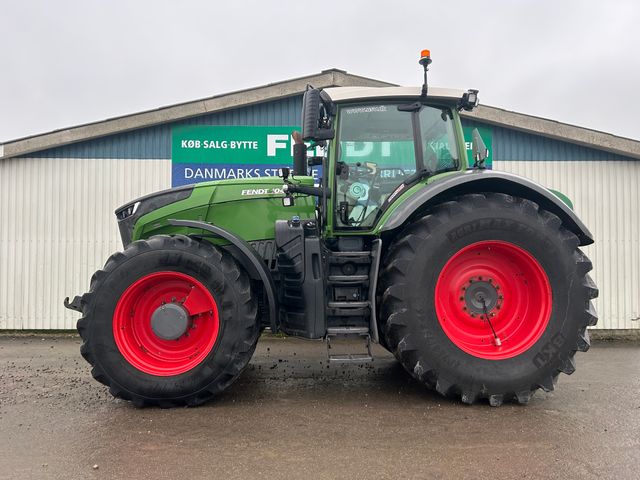 Fendt 1042 Vario S4 Profi Plus