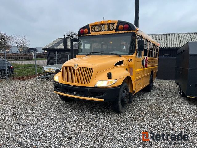 IC CE 300 School Bus