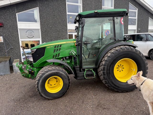 John Deere 5105GF