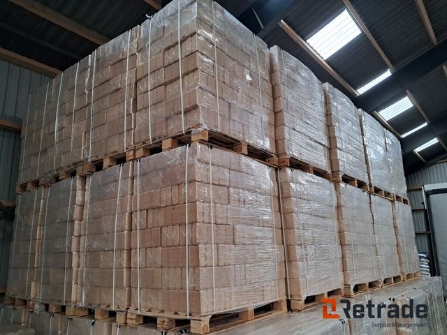 15 paller RUF træbriketter