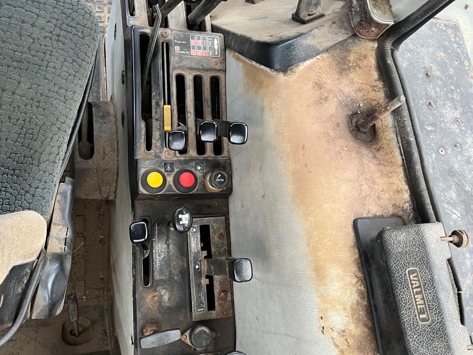 Valmet 705 - Traktorer - Traktorer 4 wd - 12