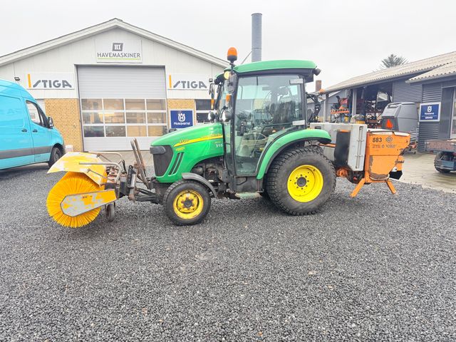 John Deere 3720