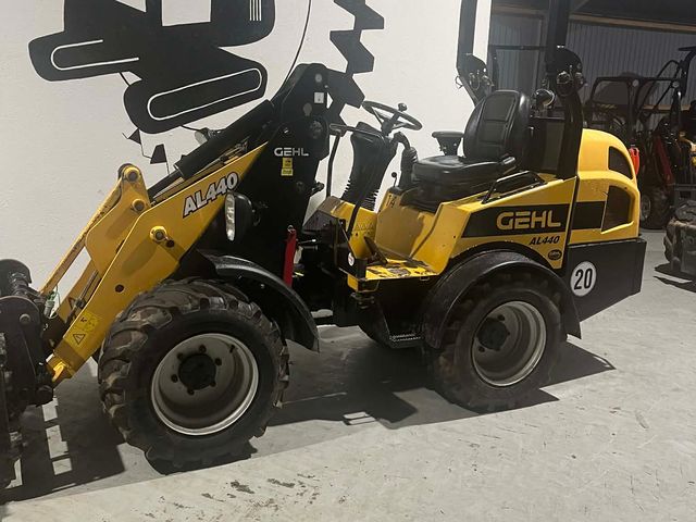 Gehl AL440