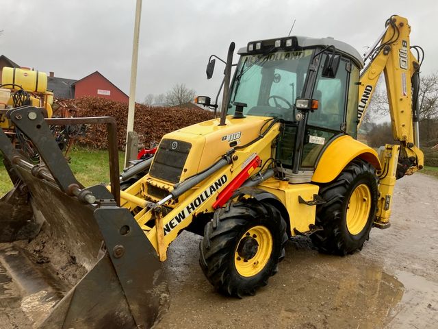 New Holland B110