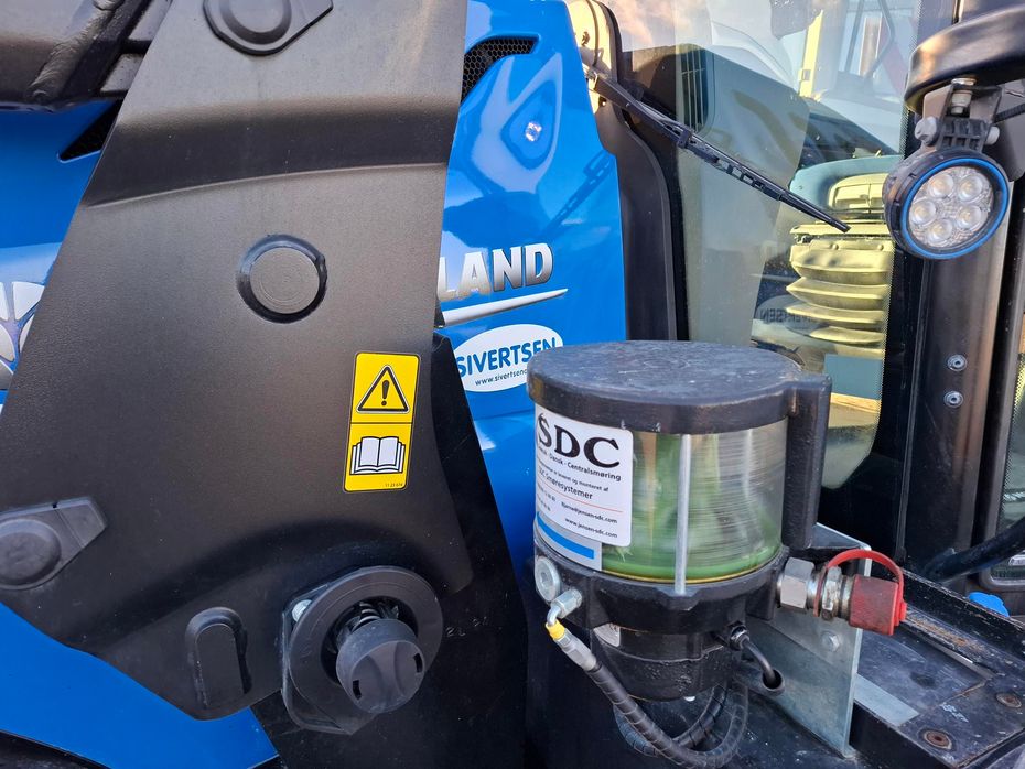 New Holland T7.270 Autocommand New Generation - Traktorer - Traktorer 4 wd - 17