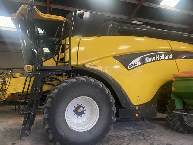 New Holland CX 840