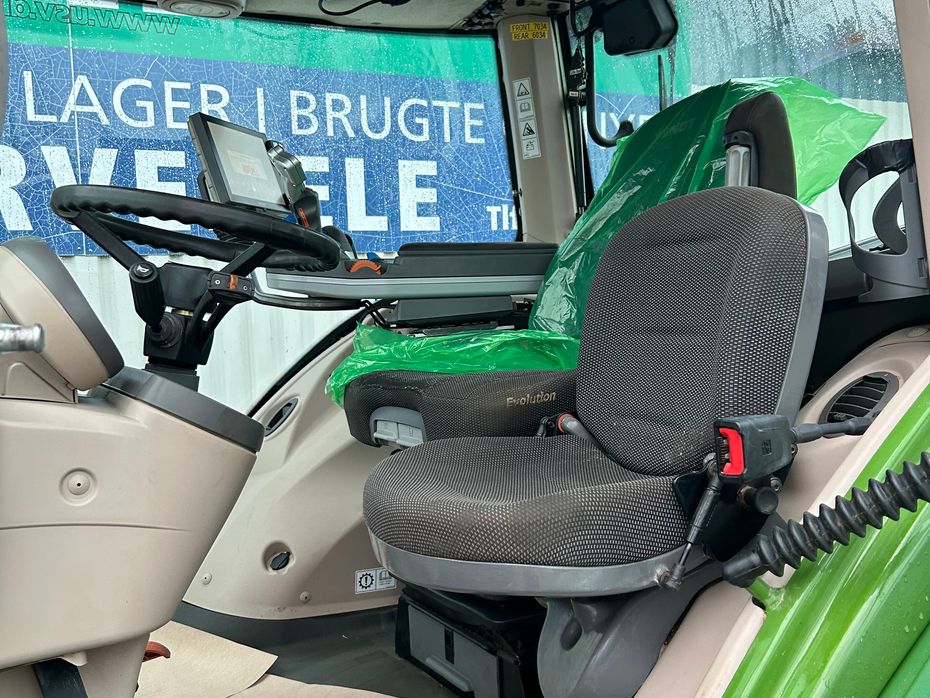 Fendt 824 Vario S4 Profi Plus  VarioGrip, Front PTO - Traktorer - Traktorer 4 wd - 8