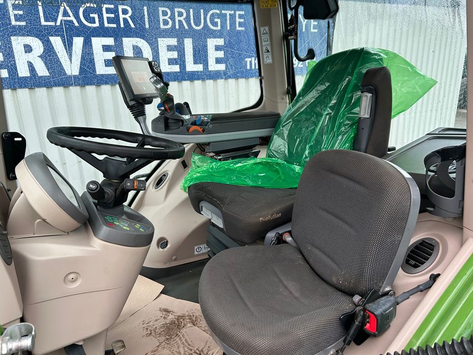 Fendt 824 Vario S4 Profi Plus  VarioGrip, Front PTO - Traktorer - Traktorer 4 wd - 9
