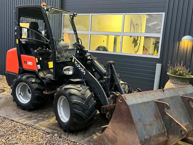 Kubota RT280