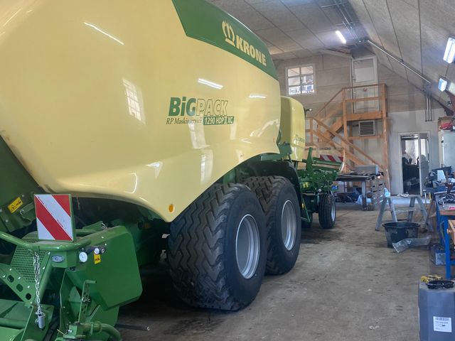 KRONE Big Pack 1290 HDP II XC