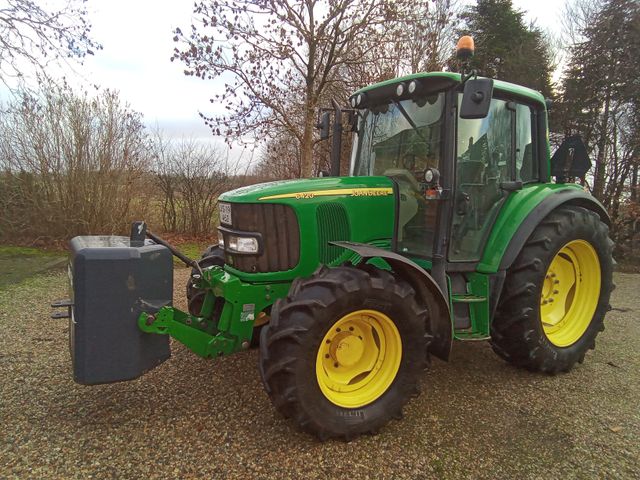 John Deere 6420