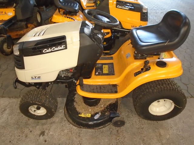 Cub Cadet LT2 107cm