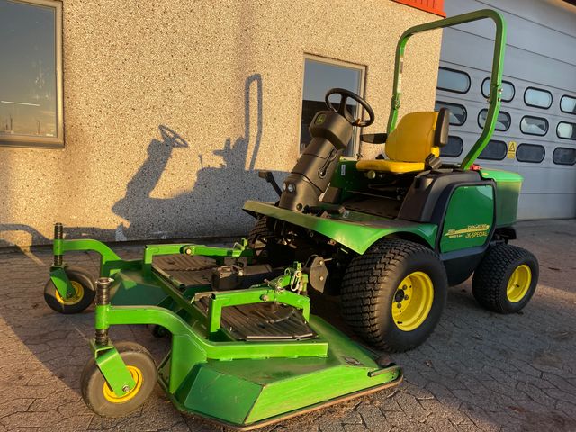 John Deere 1565