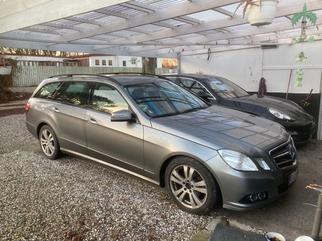 Mercedes E 200