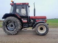 Case IH 845 XLA PLUS  4WD  40 kmt og Air Condition Forberedt til kost eller sneplov med ekstern hydr. - Traktorer - Traktorer 4 wd - 2