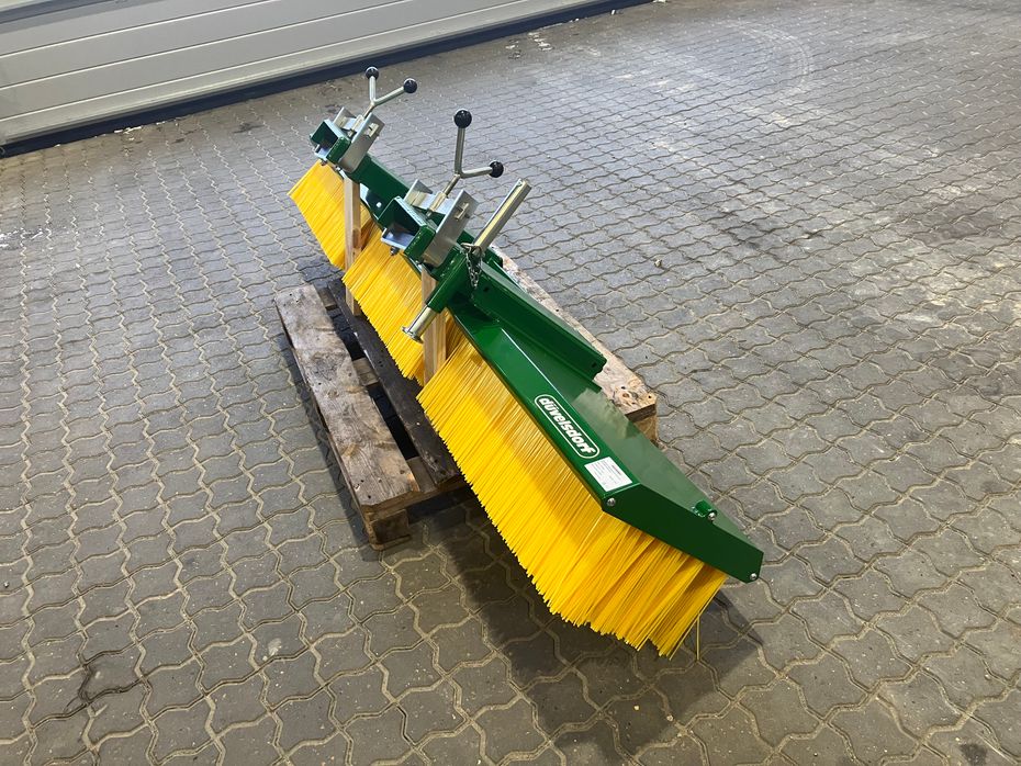Düvelsdorf Kost til pallegafler, 225 cm - Traktor tilbehør - Koste - 2