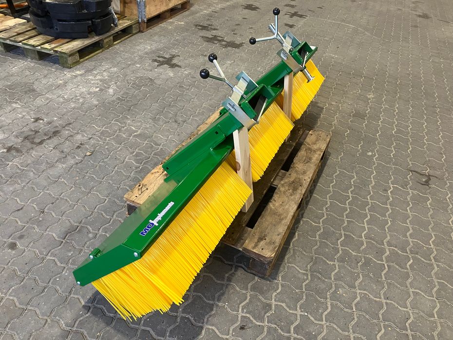 Düvelsdorf Kost til pallegafler, 225 cm - Traktor tilbehør - Koste - 1