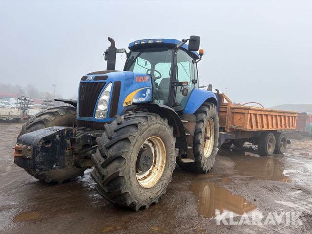 New Holland T8020 - inklusiv vogn