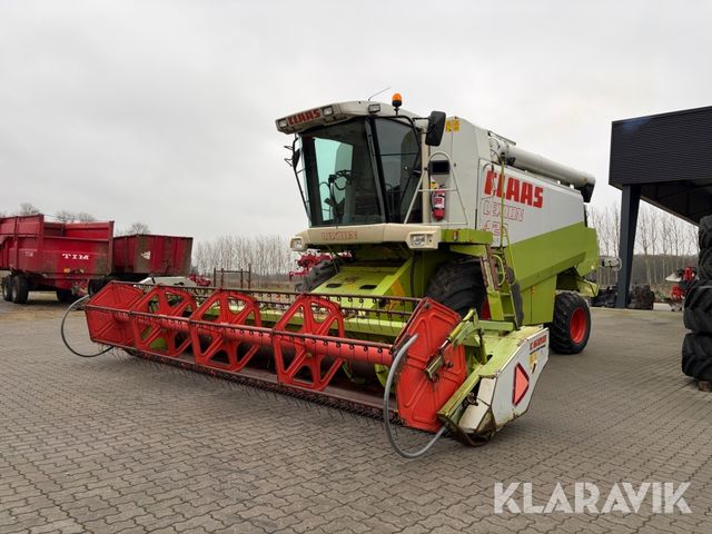 CLAAS Lexion 420 med C600 skærebord