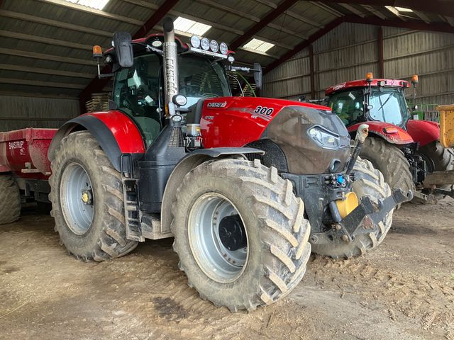 Case IH Optum 300 CVX