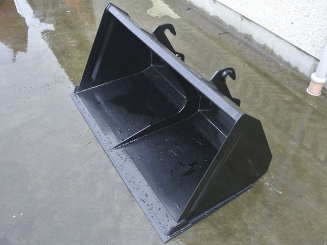 - - - Universal skovl