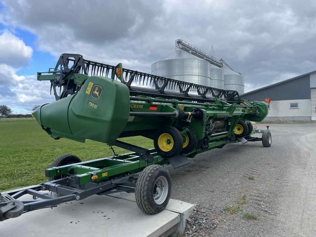 John Deere 730D Draper Skærebord