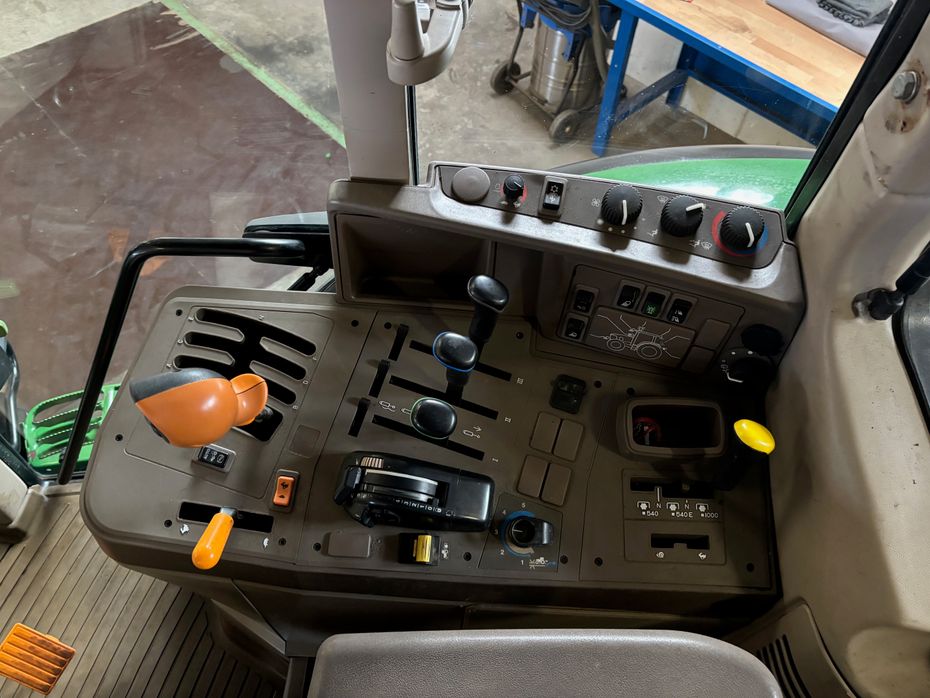 John Deere 6125M - Traktorer - Traktorer 4 wd - 18