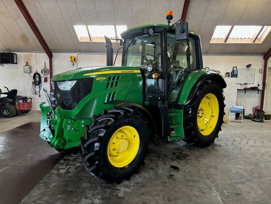 John Deere 6125M - Traktorer - Traktorer 4 wd - 1